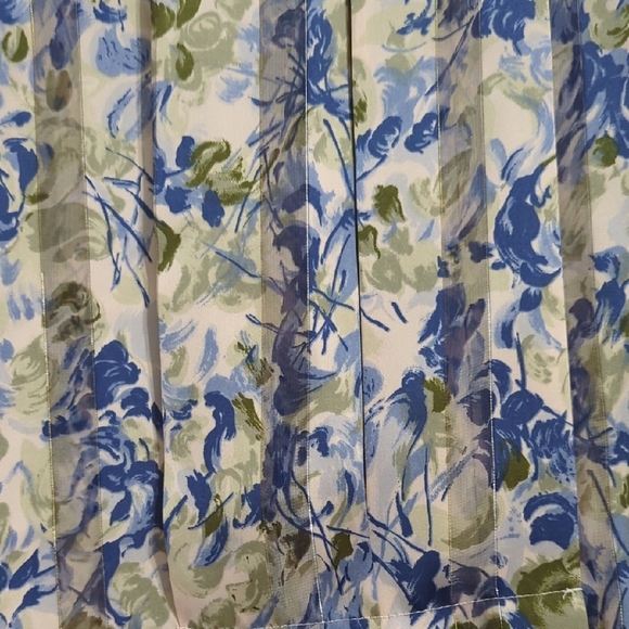 Vintage NICOLA Floral Blouse Women's 14 Pleated Front Buttons Lightweight - Picture 3 of 11